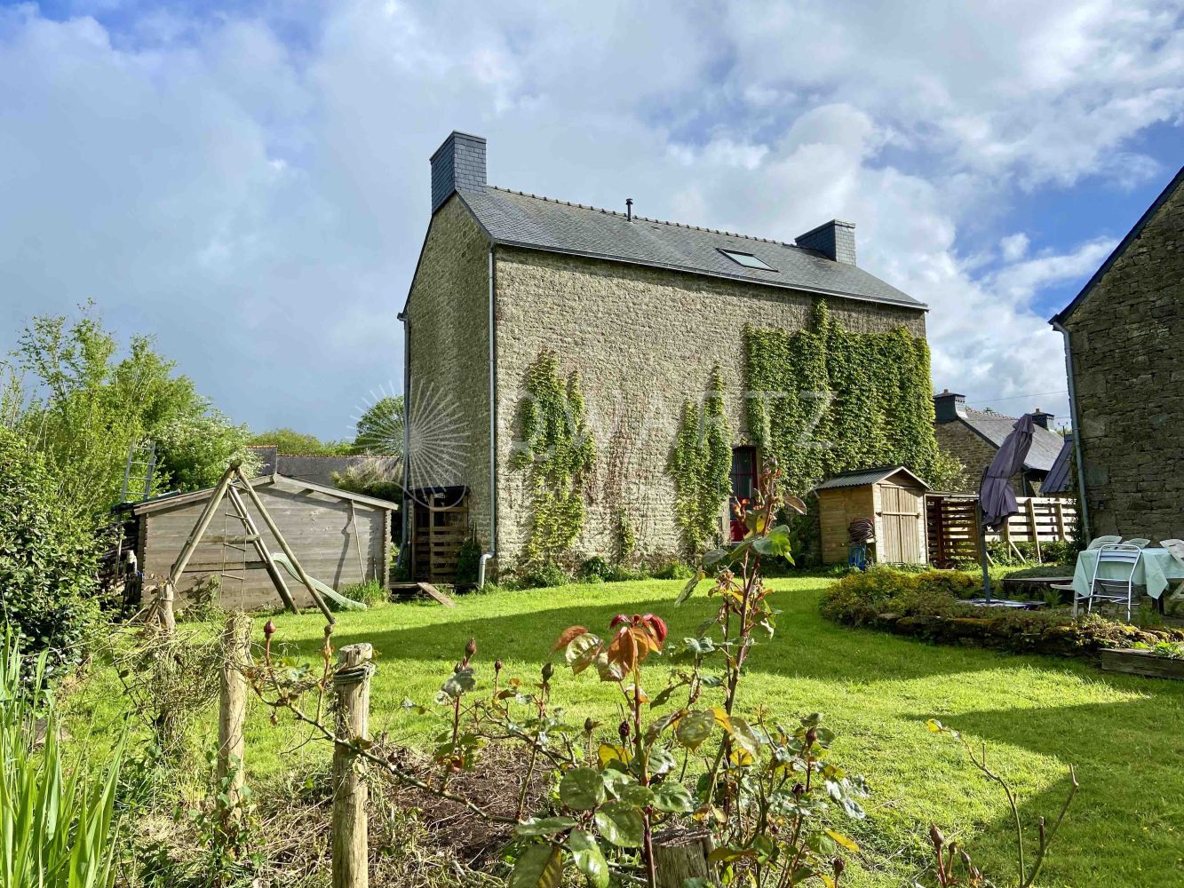 A vendre Propriété 5 pièces 121 m² GUISCRIFF